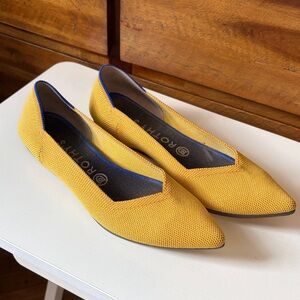 Rothy's Pointed Knit Flats in Yellow with Blue Trim
